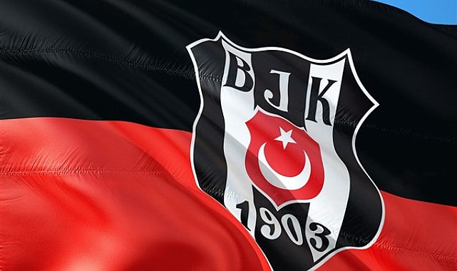 Besiktas exclui 5 jogadores do plantel entre eles Aboubakar